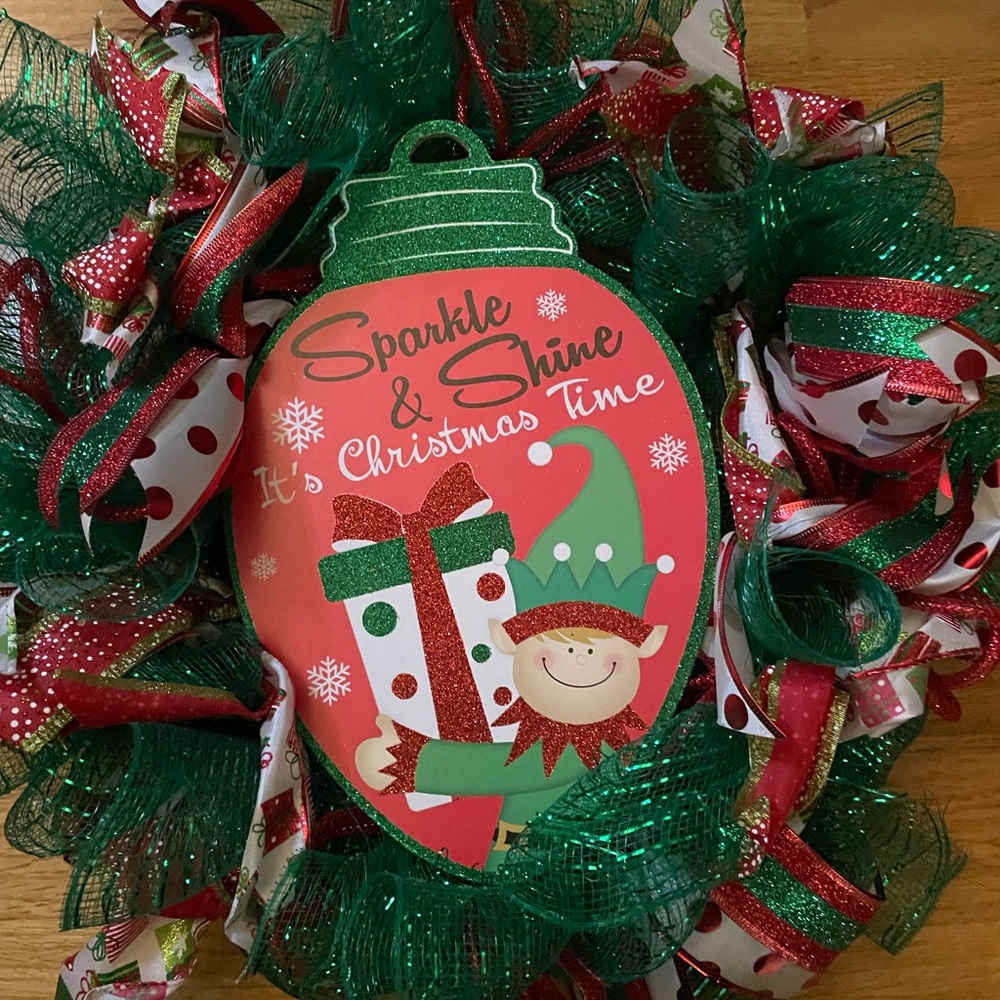 EUC Ribbon Designed Christmas Wreath with Wood Sign